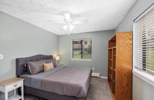 Rockford Apartment | Family-friendly cottages by Lake Bella Vista