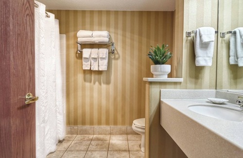 Pembine Hotel | Family Friendly Getaway! 3 Cozy Units w/Pool & Gym Access, Free Parking!
