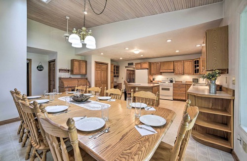 Bronson House | Family Friendly! Long Noble Lake Gem w/Game Room