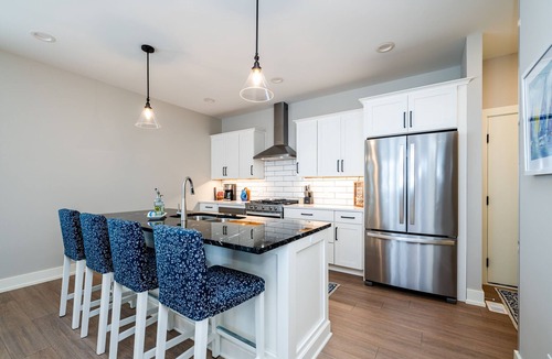 Saint Joseph House | Family friendly two story home located in St. Joseph, MI lake side resort.