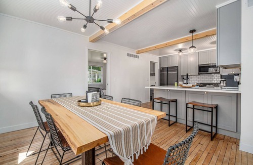 Walloon Lake House | Farmhouse: Walloon Lake Getaway walk to Beach