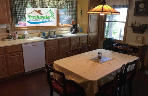 Vanderbilt Cottage | Felker's Cottage: Lakefront Escape with Kayaks, Boats, and Family Fun on Huffman Lake!