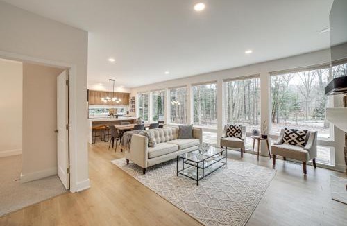 Fennville House | Fennville Vacation Rental: Seasonal Heated Pool!