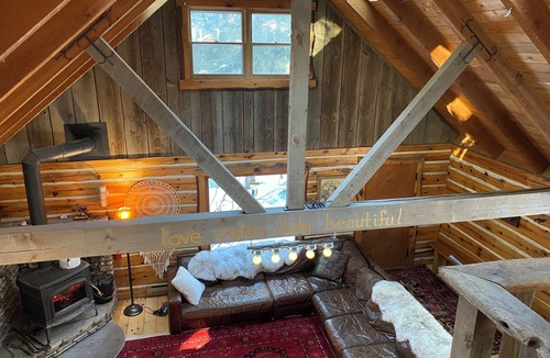Gills Rock Cabin | Fin de la Terre - magical cabin steps to the lake