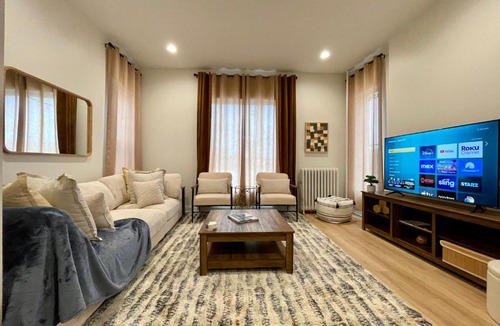 East Garfield Park Apartment | First floor Condo in Chicago
