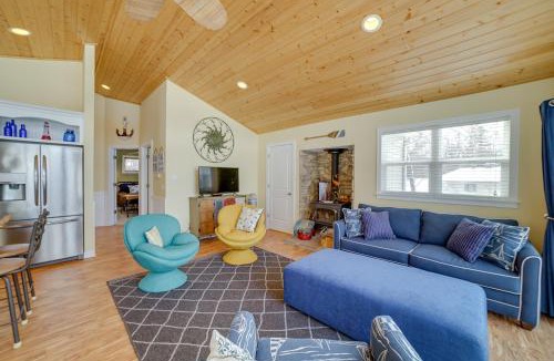 Newaygo House | Fish, Hike & Hunt: Lakeside Newaygo Cottage