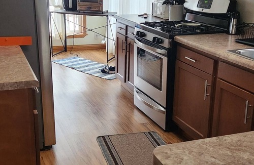 Oconto House | Fishing is what you want to do? Come fish the Bay! Or 5 minute walk to downtown!