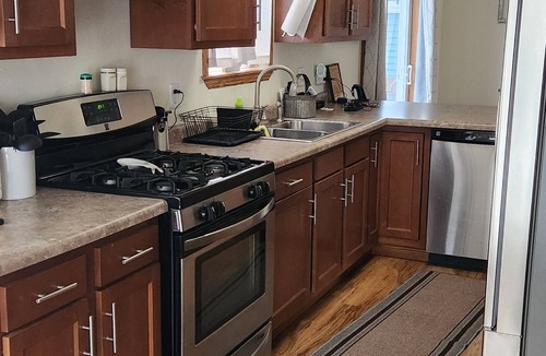 Oconto House | Fishing is what you want to do? Come fish the Bay! Or 5 minute walk to downtown!