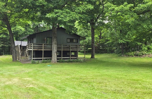 Michigamme House | Four Seasons Lake House Between Marquette and Houghton: Paradise on Petticoat!