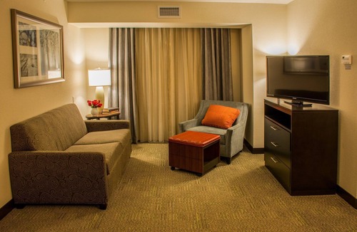 Schererville Condo | Free Breakfast. Indoor Pool. Gym. Business Center.