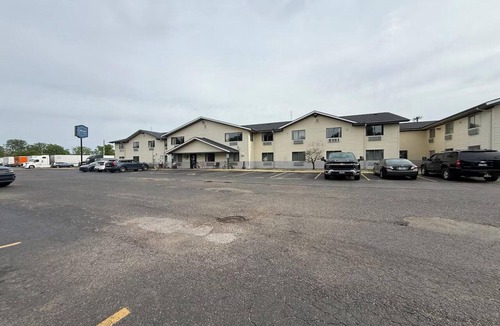 Coldwater Apartment | Full Bed | Non-Smoking
