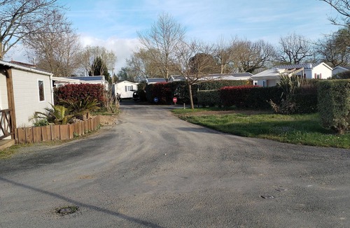 Bourgenay House | Fully equipped premium mobile home in 4-star campsite le loyada