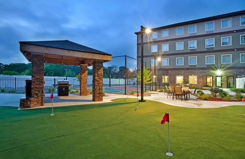 Simonton Lake Condo | Fully-Equipped Suite |Pool + Wi-Fi