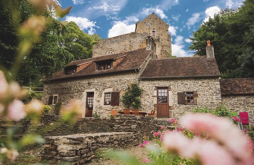 Rouez Cottage | Gîte Du Moulin De Courmenant 3 épis, calm guaranteed.