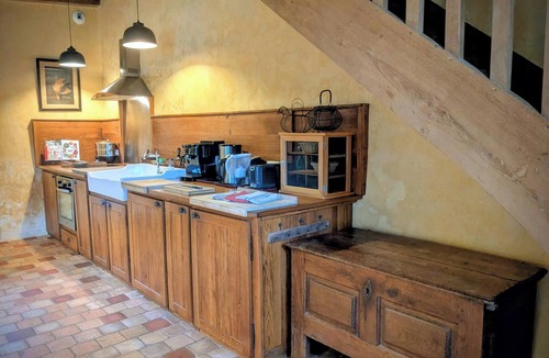 Chalais Cottage | Gîte "L'Abloux" du Ris de Feu de 160 ha avec Piscine chauffée, Spa et Sauna