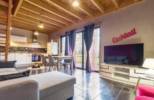 Pannece House | Gîte Rose en campagne avec SPA et Wi-Fi - FR-1-306-1328