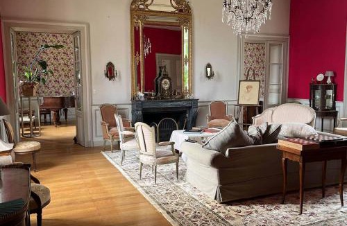 Noyant House | Gite dans Château pour 7 personnes