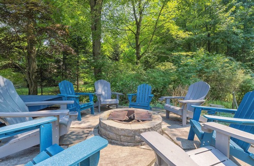 Fennville House | Glennwood Cottage! Coastal woodsy charm with association beach access