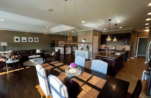Acme House | Golfing, Equestrian Shows, & Sunsets!