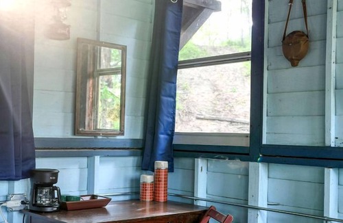East Troy House | Gorgeous Rustic Scout Cabin for a Memorable Couples Retreat Surrounded by Nature in Troy, Wisconsin