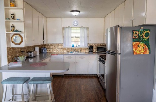 Grand Rapids House | Gr Campau Lake Cottage |Spa, Firepit & Lake Access