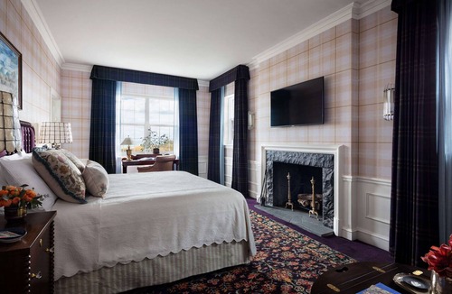 Evanston Hotel | Graduate by Hilton Evanston