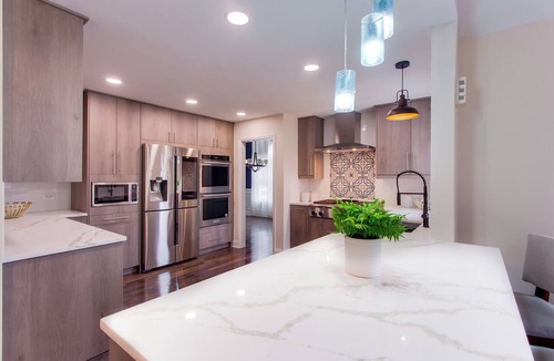 Glendale Heights House | Grand 4-bedroom luxury house