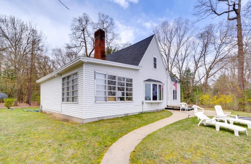 Grand Junction House | Grand Junction Lake Home: 13 Mi to South Haven!