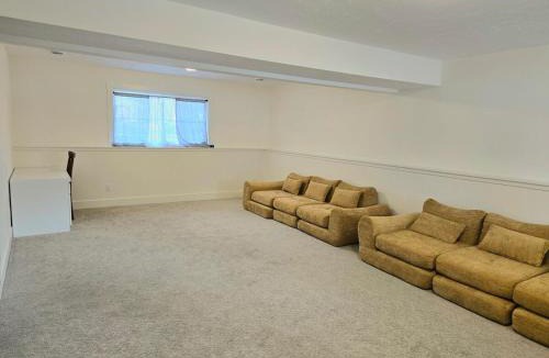 Wyoming House | Grand Rapids Area Stay, Shopping and Entertainment