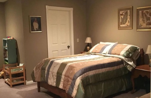Odon Apartment | Green Gables 2 Bedroom Basement aprtmt, sleeps 8, ktchn, lvng rm, private ent.