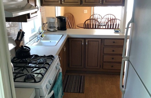 Shelbyville House | Gun Lake Cottage . Pet friendly and close to state park,restaraunts and casino.