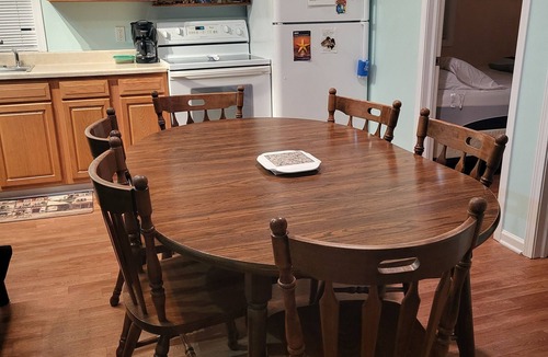 Shelbyville Cottage | Gun Lake Cottage shared lake frontage, 7 Miles to Casino, Volleyball Playgrounds
