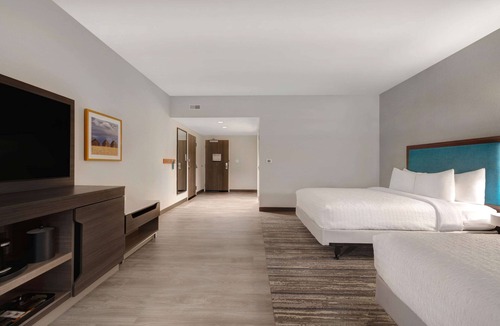 Orland Park Hotel | Hampton Inn Chicago Orland Park