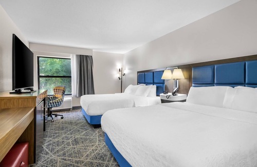 Portage Hotel | Hampton Inn Portage