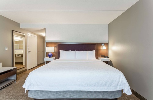 Libertyville Hotel | Hampton Inn & Suites Chicago-Libertyville