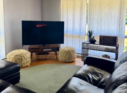 Shorewood-Tower Hills-Harbert Hostel | Harbor Country Hostel