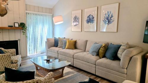 Harbor Springs House | Harbor Cove 28 Beach & Pool Retreat: A cozy 3BR condo in scenic Harbor Springs, MI.