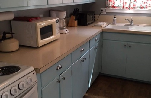 Fish Creek Cottage | Harbor House Cottage located in the heart of Ephraim!