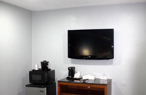 Scottsburg Hotel | HavenPointe Inn & Suites