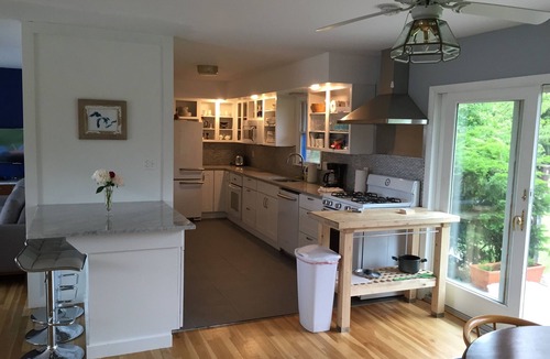 Grand Beach House | Heated Pool & Hot Tub, Golf Cart, 1 Block to Beach or Golf, 5mins to New Buffalo