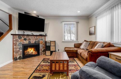 Harbor Springs House | Hideaway Valley Condo 36