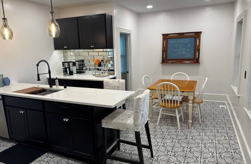 Racine House | Historic 1867 Fox Mansion: Chef’s Kitchen, A/C, across from the swimming Quarry