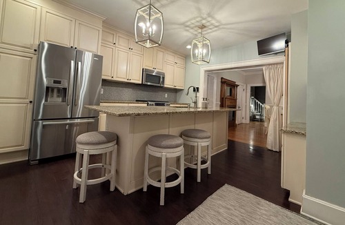 Racine House | Historic 4 bedroom lake front home with/Sauna and Spa in charming Racine