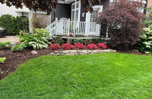 Saugatuck House | Historic Harborview Luxury 3 bed/3-1/2 bath in Saugatuck ,Deck, Grill, parking
