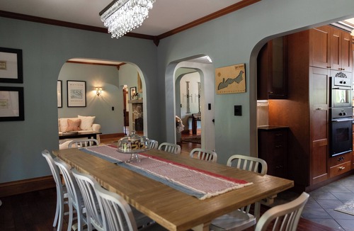 Lake Geneva House | Historic Lake Geneva 🏡. Walk 2 Everything! IN THE HEART OF DOWNTOWN!