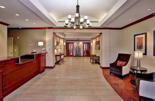 Alpine Center Hotel | Holiday Inn Express Hotel & Suites Grand Rapids-North, an IHG Hotel