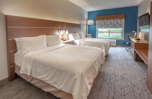 Lake Zurich Hotel | Holiday Inn Express Hotel & Suites, a Lake Zurich-Barrington by IHG