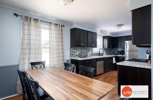 Holland House | Holland Hideaway