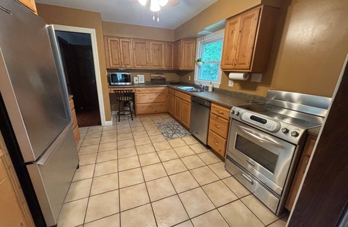 Town of Pines House | Home near the Indiana Dunes National & State Parks!