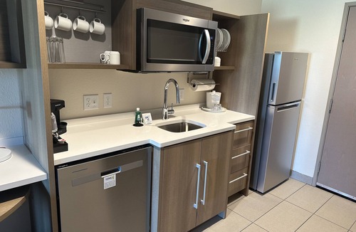 Mount Pleasant Hotel | Home2 Suites By Hilton Racine